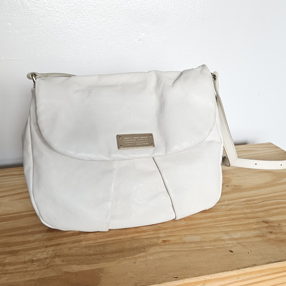 Marc By Marc Jacobs Elegant Cream Crossbody Bag
